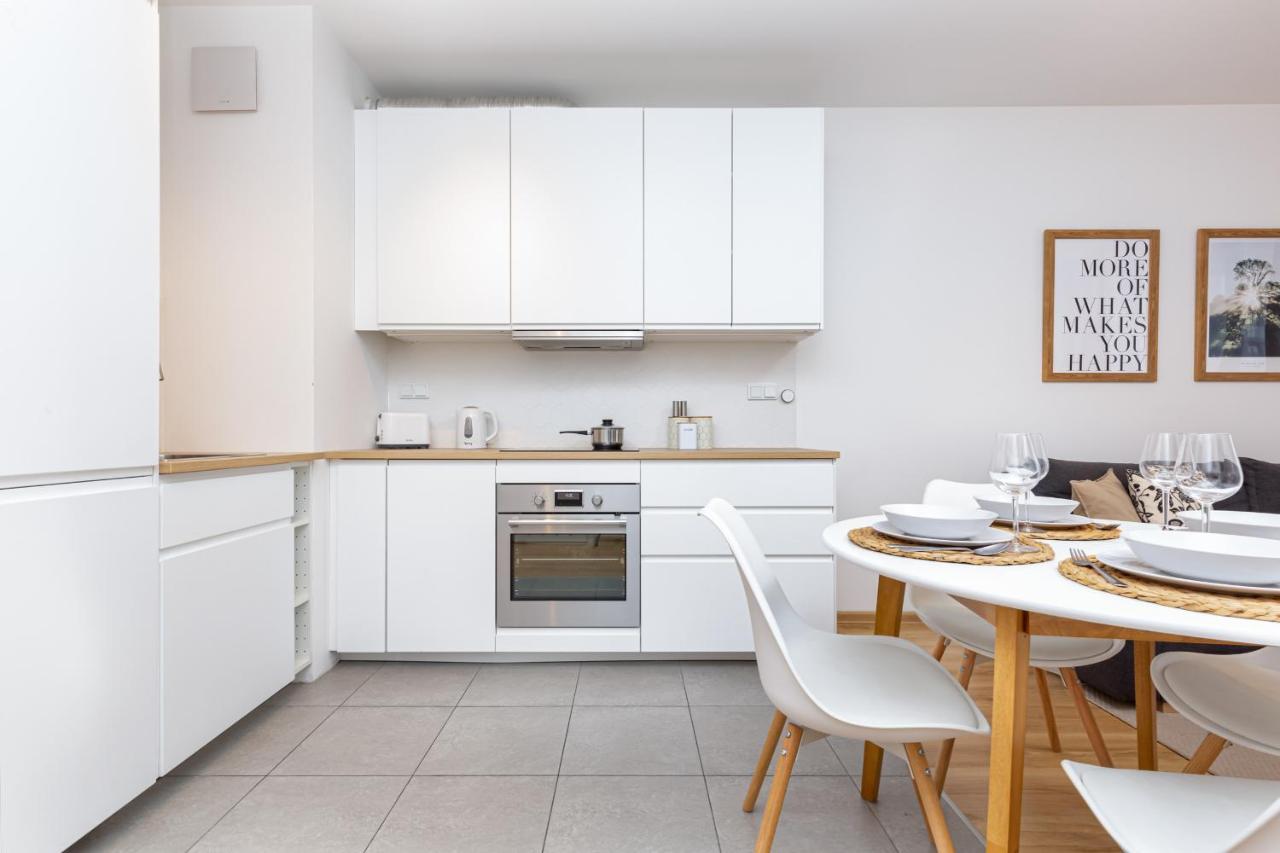 Apartments Varsovia Kasprzaka By Noclegi Renters المظهر الخارجي الصورة